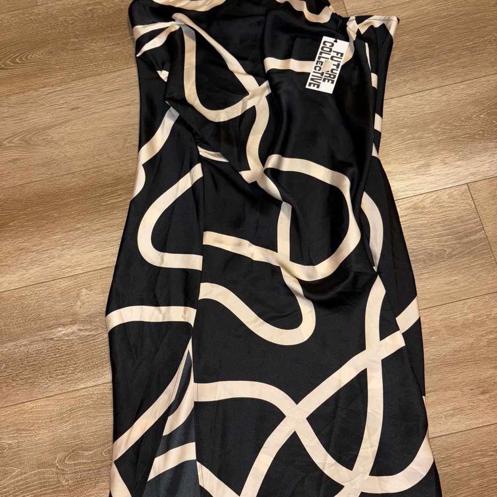 Cache Elegant Strapless Black and Cream Midi Dress